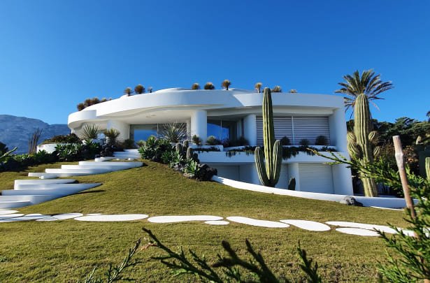 Explore Ultra Luxury 4BHK with Skyline View